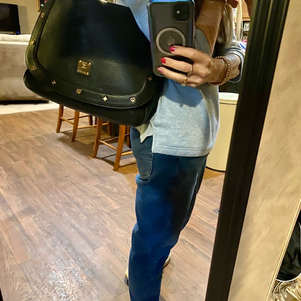 MCM Black Leather Shoulder Bag - Picture 7 of 8